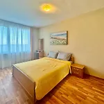 Beachfront Havana *
