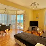 Beachfront Havana סבטי ולאס