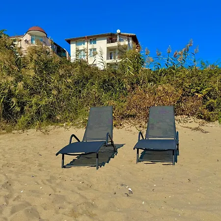 Beachfront Havana Daire *