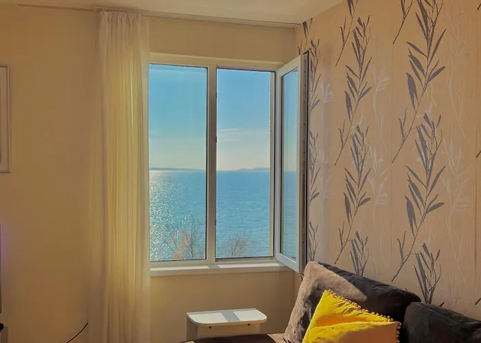 Beachfront Havana Daire *