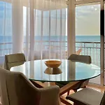 Beachfront Havana سفيتي فلاس